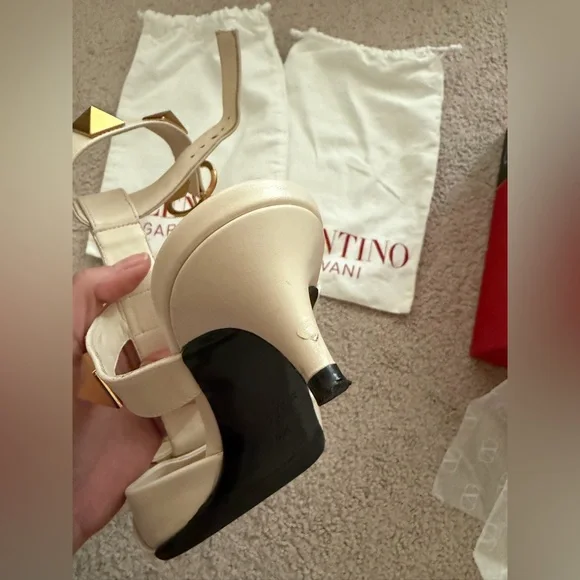 VALENTINO | heels - Picture 6 of 9